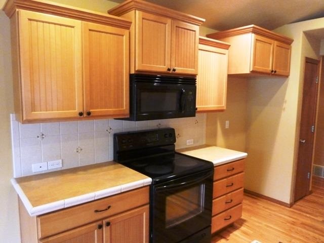 12716 E 39th Ln - Photo 7