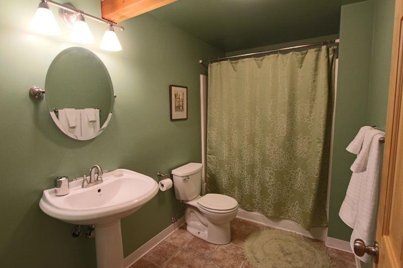 1638 W Wilson - Photo 6