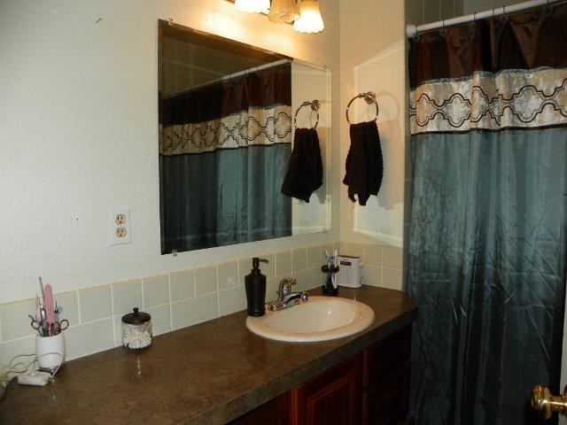 631 W Kiernan Ave - Photo 16