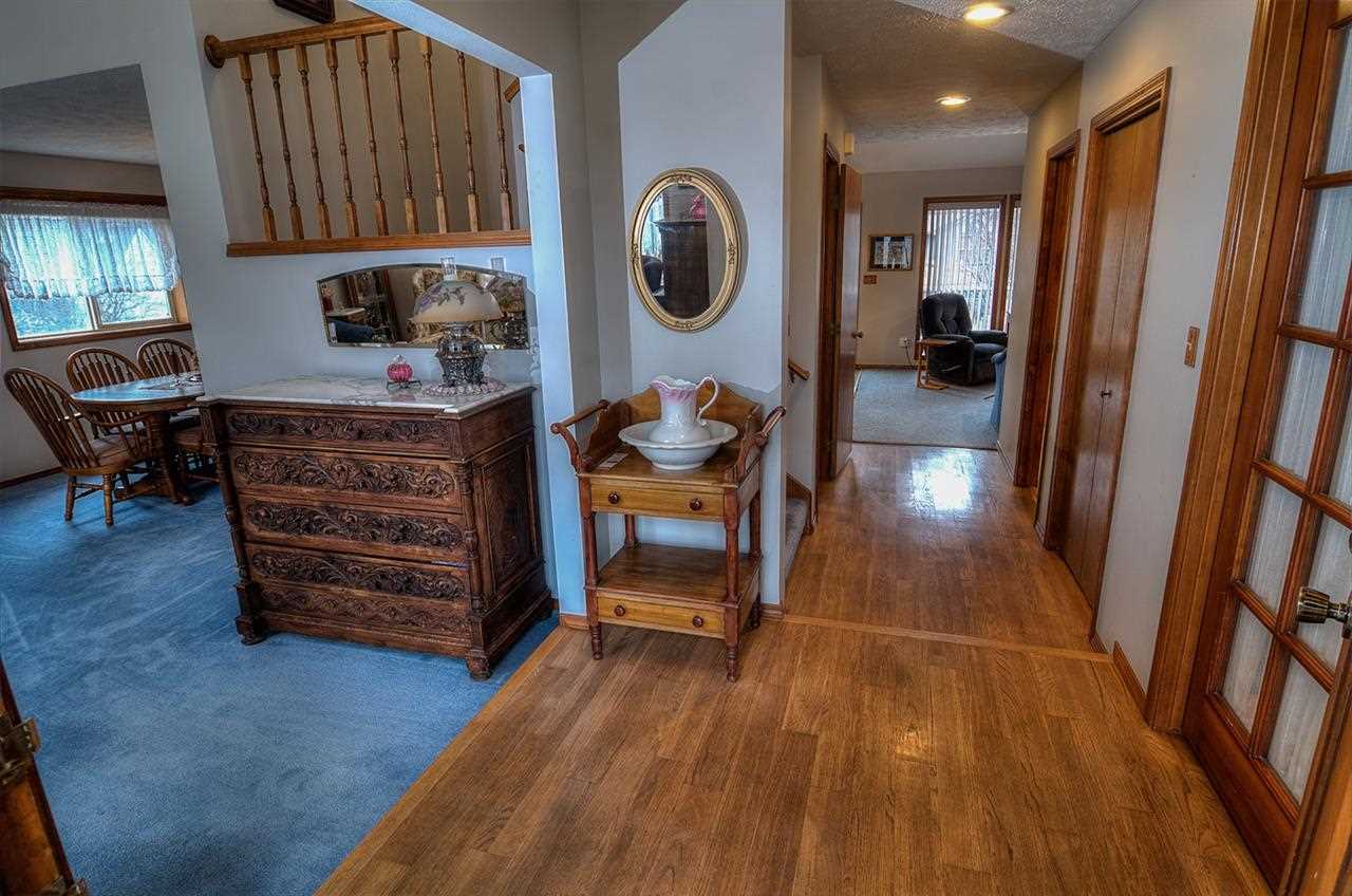 13908 E 27th Ct - Photo 4