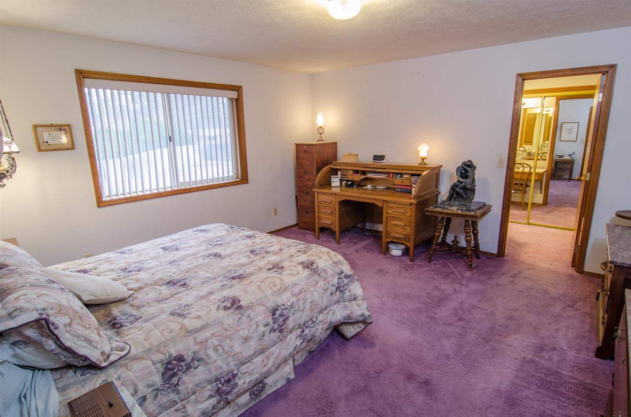 13908 E 27th Ct - Photo 9