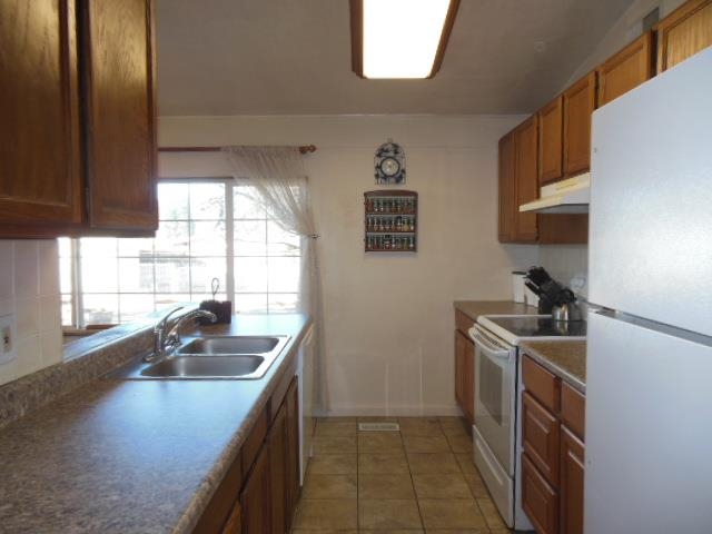 7011 N WALL - Photo 5