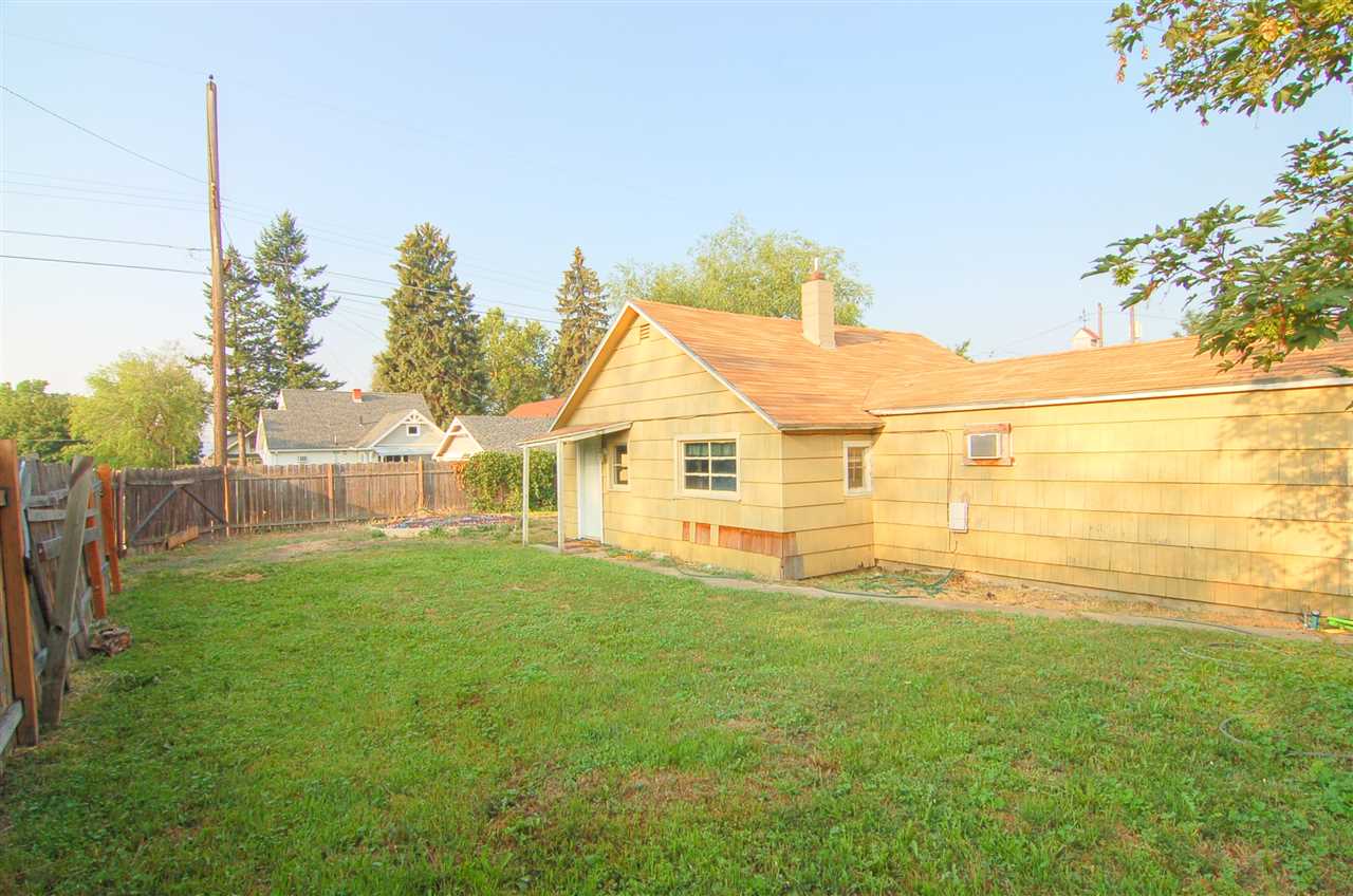 1828 E Bridgeport Ave - Photo 3