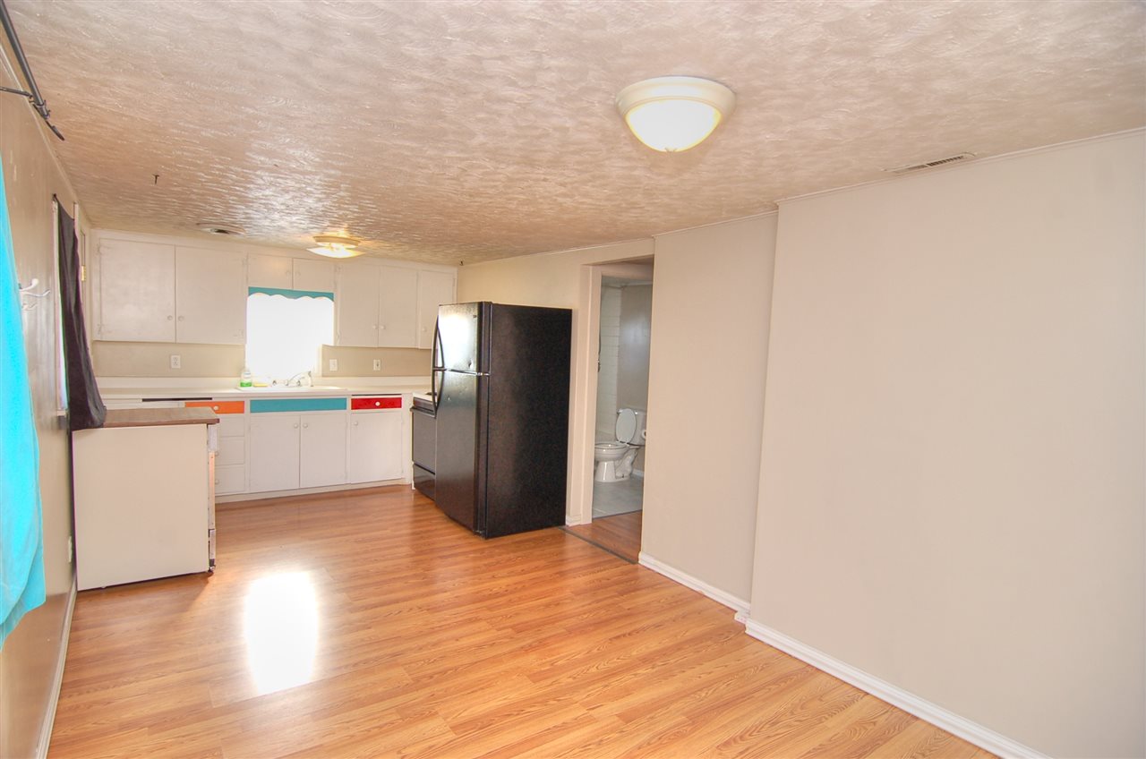 1828 E Bridgeport Ave - Photo 5
