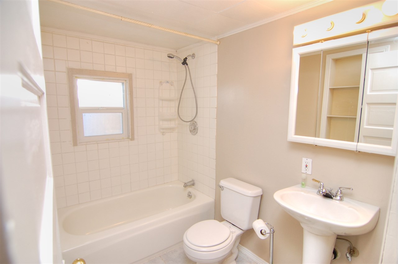 1828 E Bridgeport Ave - Photo 6