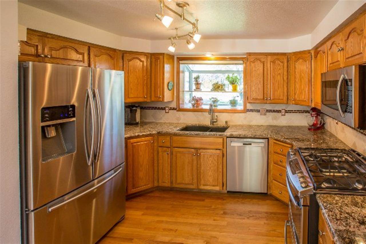 2010 E Westminster Ln - Photo 7