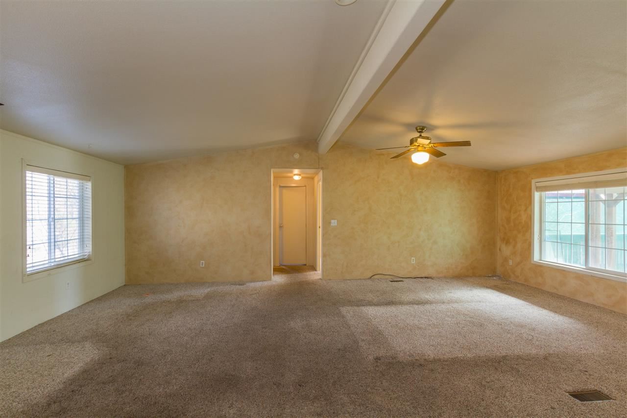 2010 W Smythe Rd - Photo 9