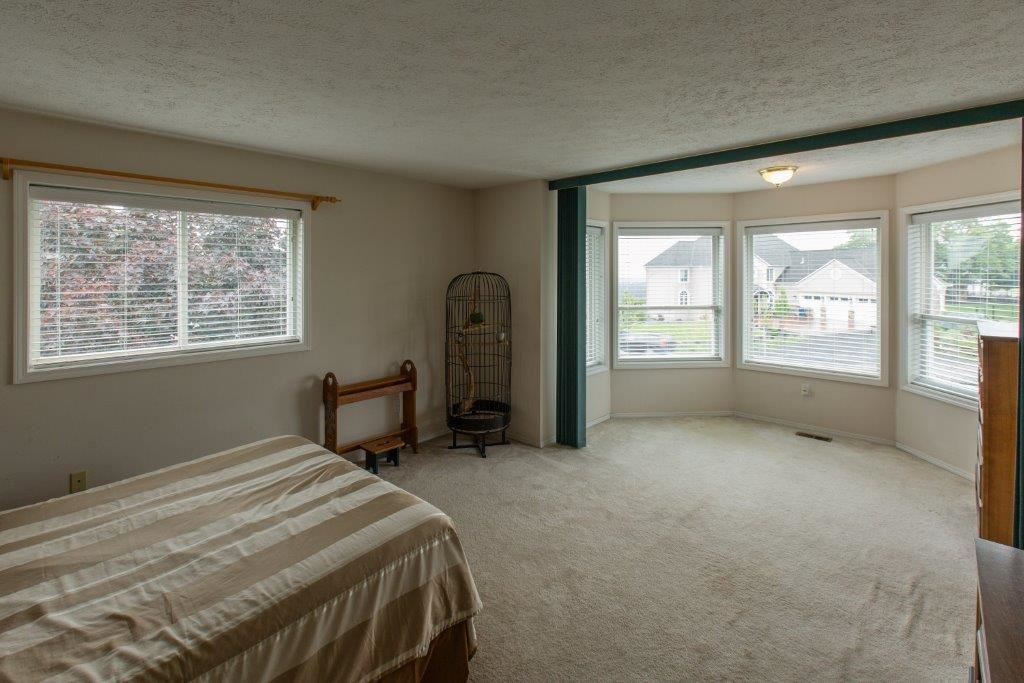 8712 N Kensington Dr - Photo 11