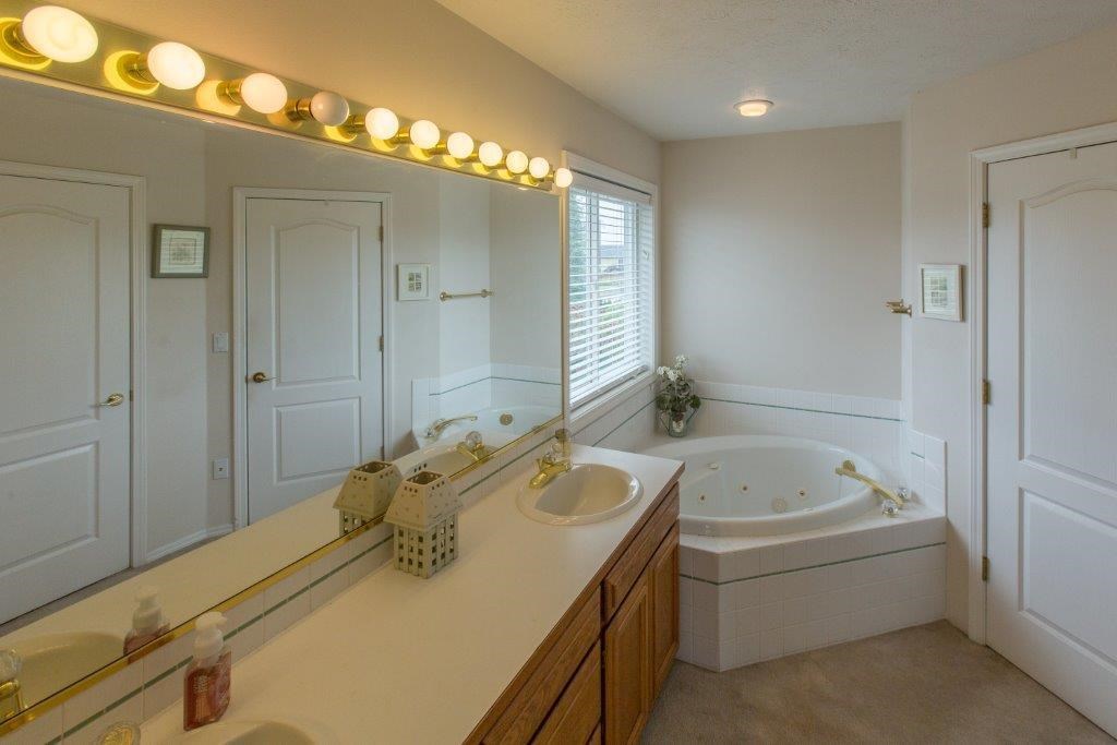 8712 N Kensington Dr - Photo 12
