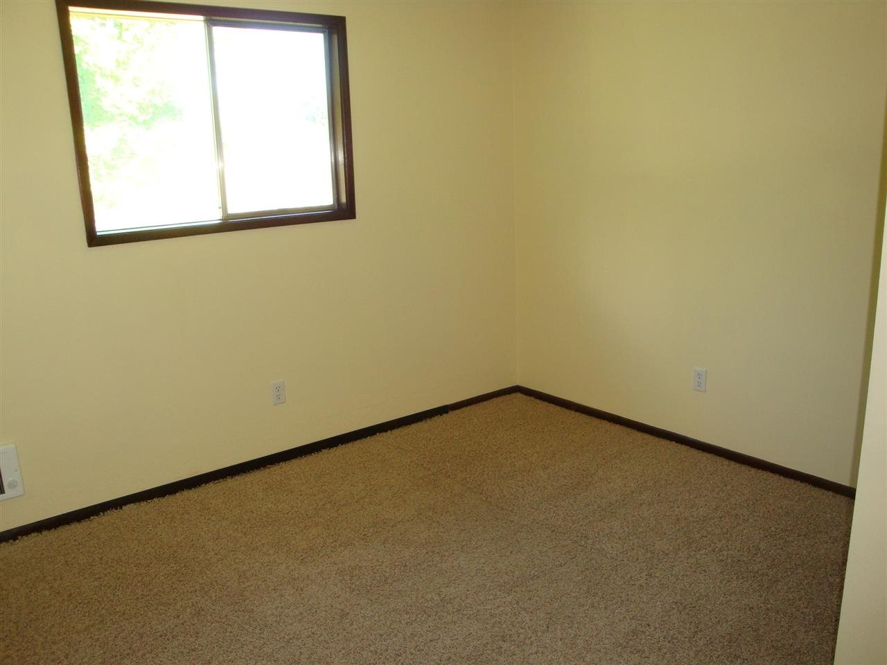 14612 E 7th Ave - Photo 8