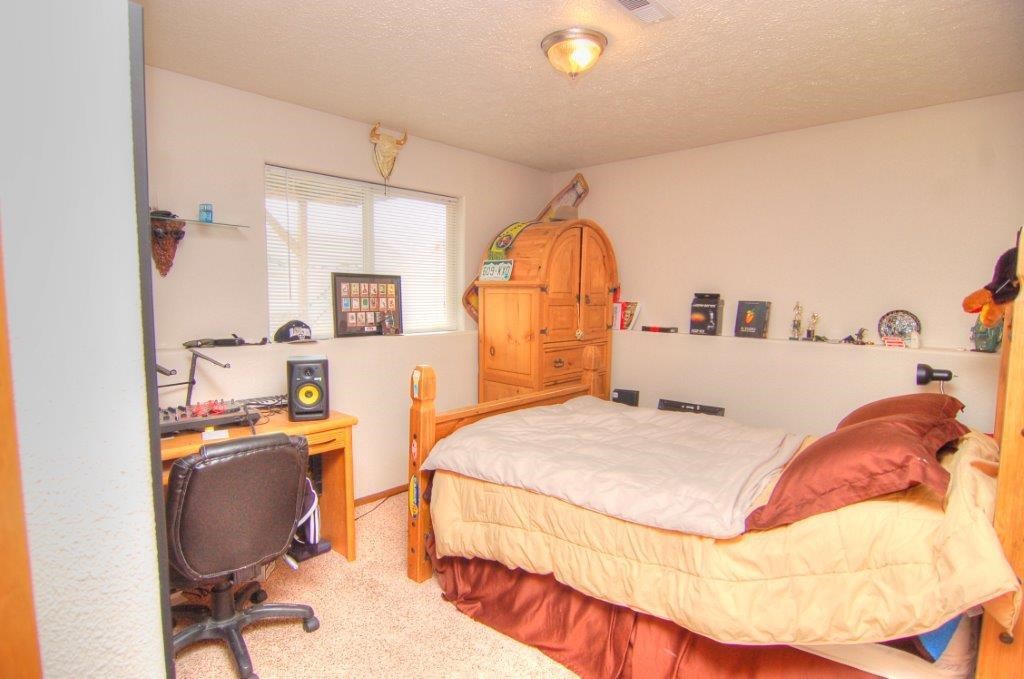 1506 E Clover Ave - Photo 12