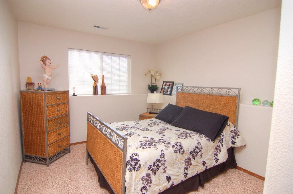 1506 E Clover Ave - Photo 9
