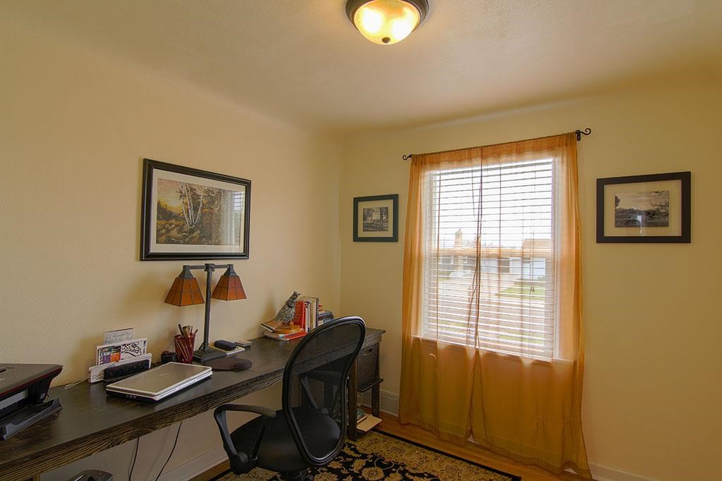 2826 W Hoffman Ave - Photo 11
