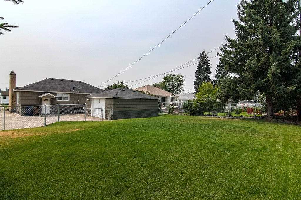 2826 W Hoffman Ave - Photo 19