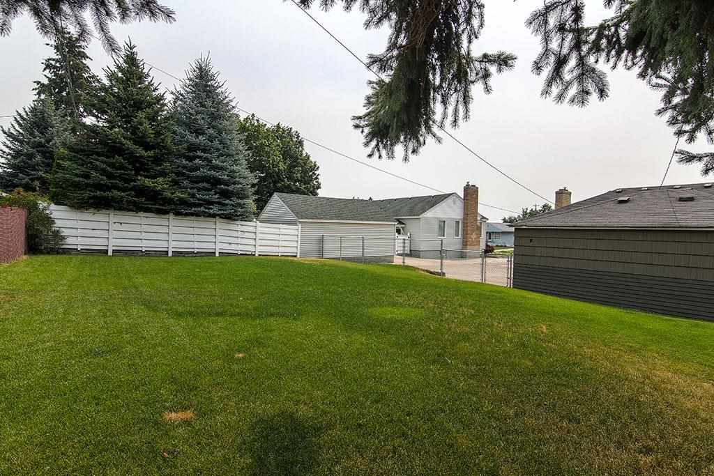 2826 W Hoffman Ave - Photo 20