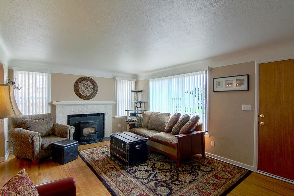 2826 W Hoffman Ave - Photo 4
