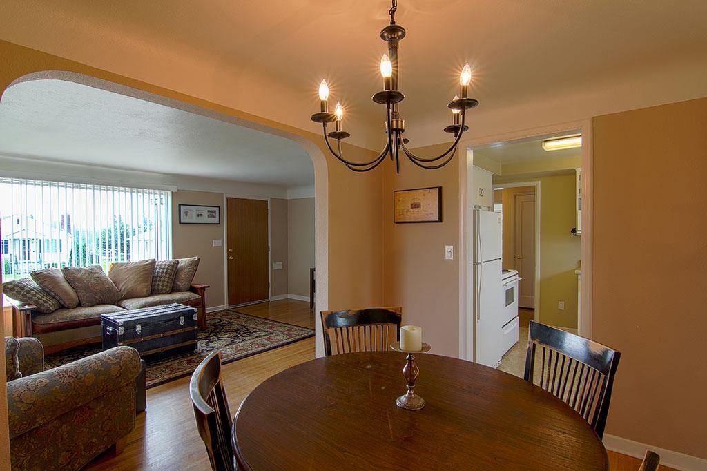 2826 W Hoffman Ave - Photo 5