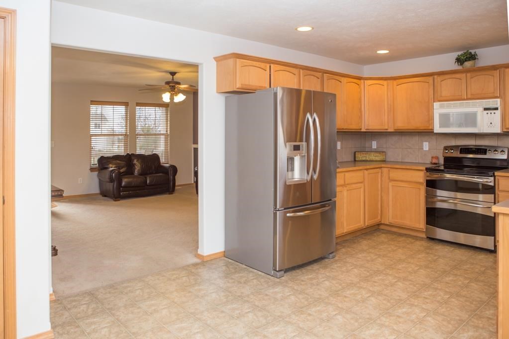 611 S Arties Ln - Photo 4