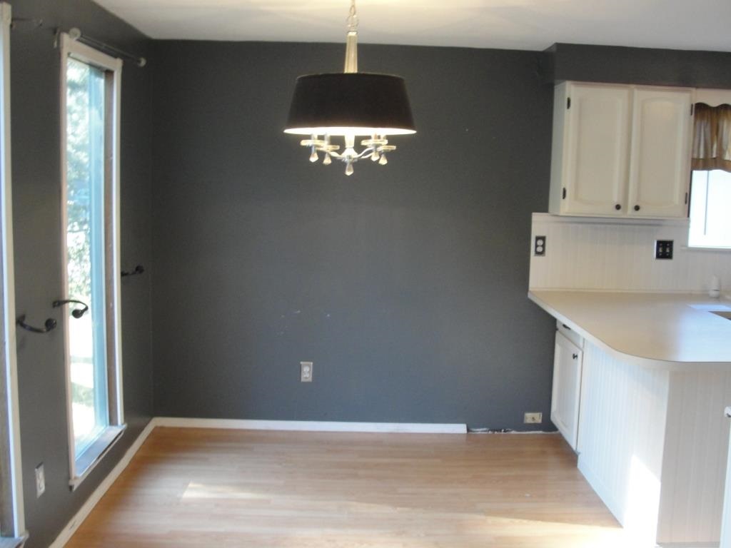9705 E 9th Ave - Photo 3