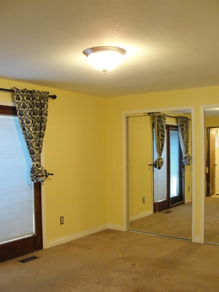 9705 E 9th Ave - Photo 8