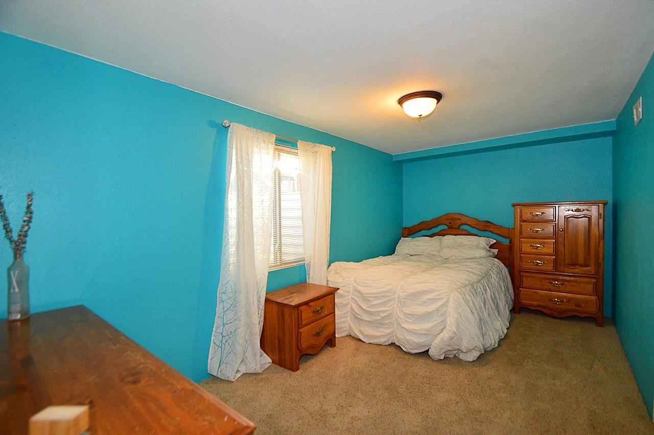 2411 N Normandie St - Photo 11