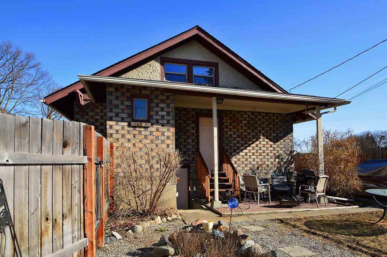2411 N Normandie St - Photo 20
