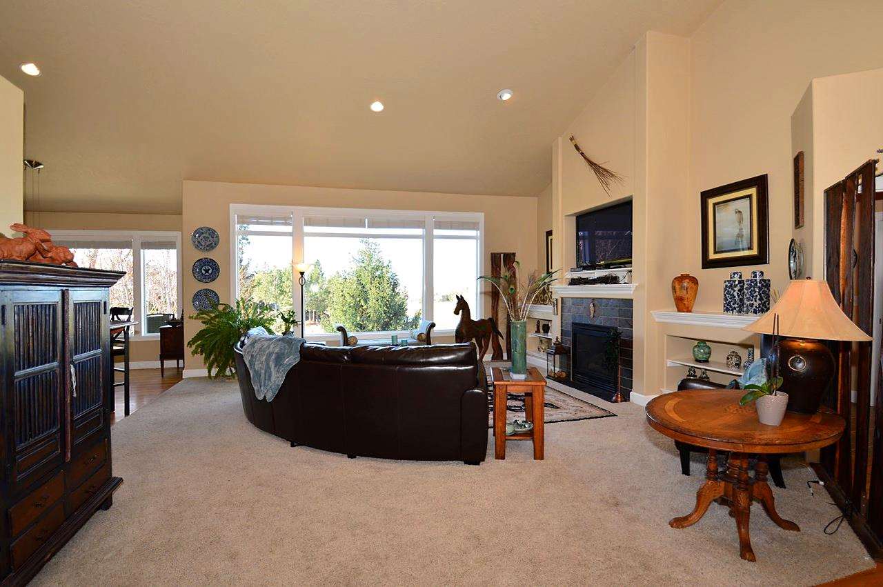 917 N KING JAMES Ln - Photo 3