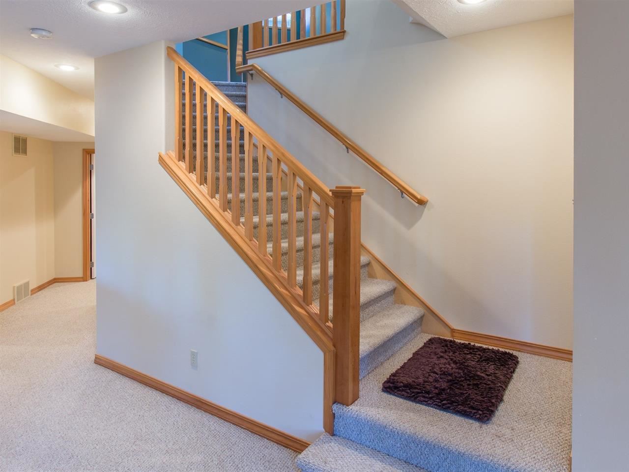 6402 S Woodland Ct - Photo 13