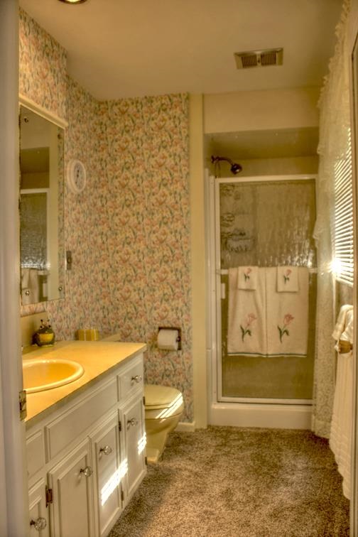 2211 E 34th - Photo 16