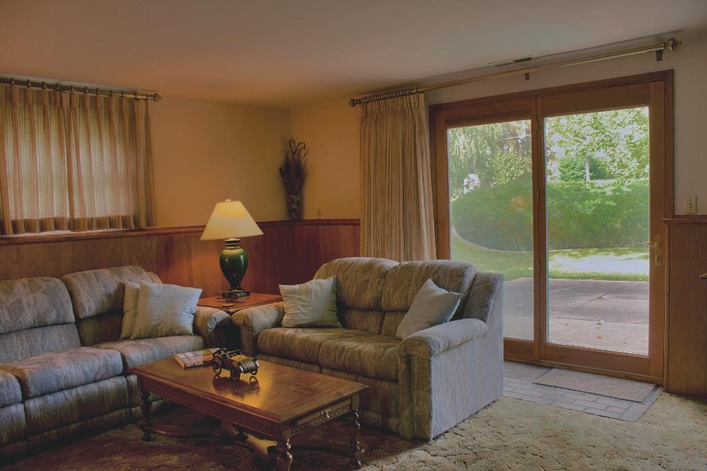 2211 E 34th - Photo 18
