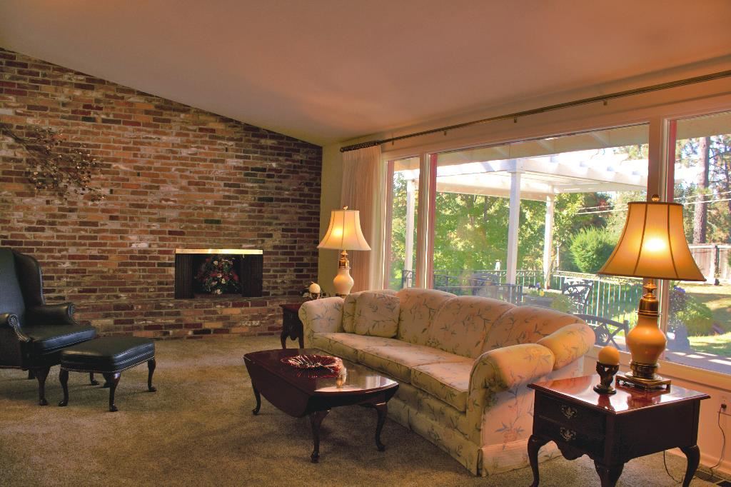 2211 E 34th - Photo 8