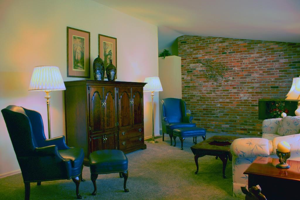 2211 E 34th - Photo 9