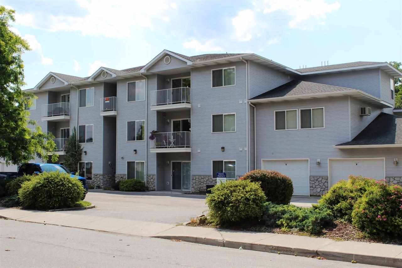 251 N Elm - Photo 17