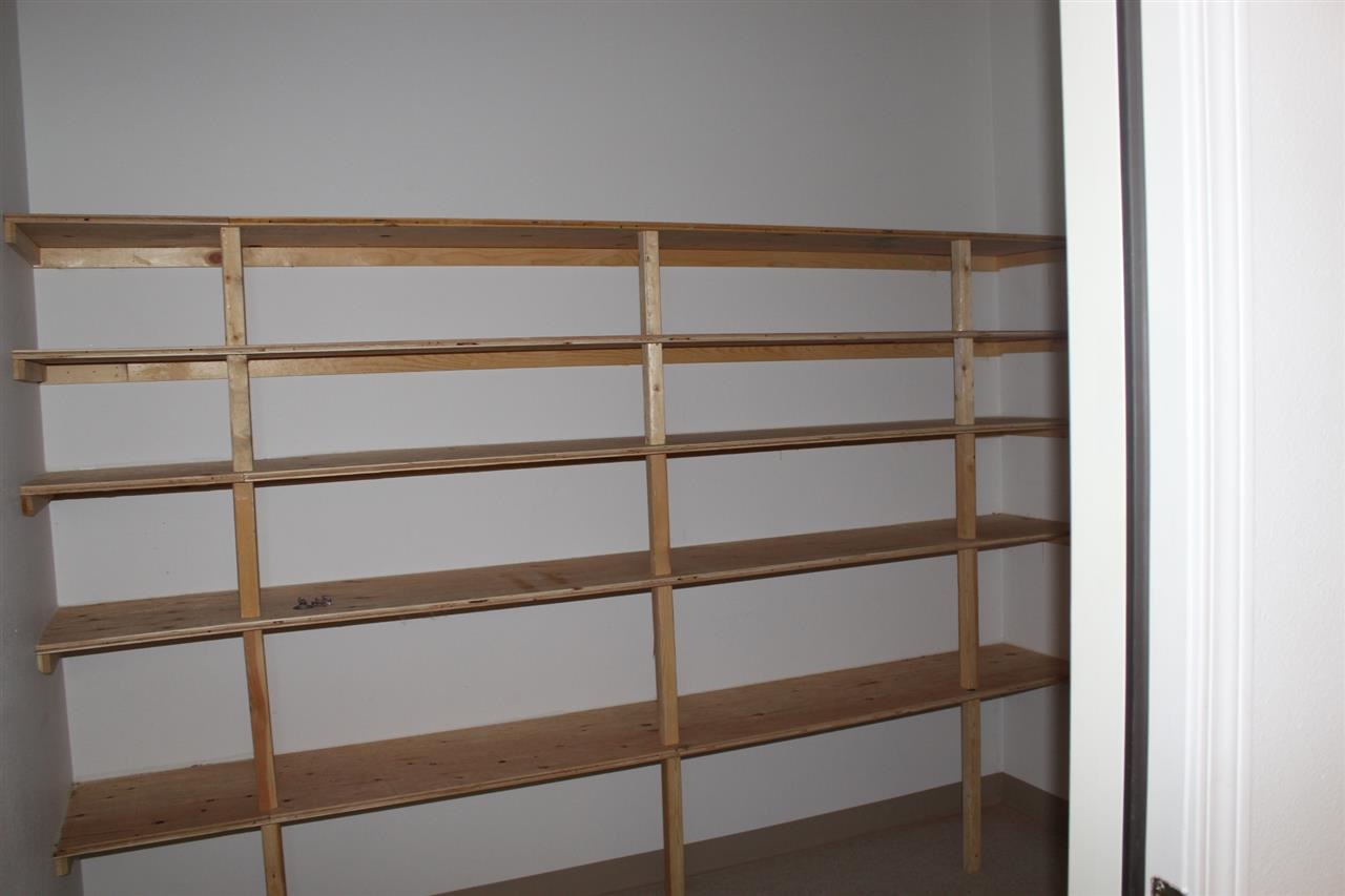 251 N Elm - Photo 18