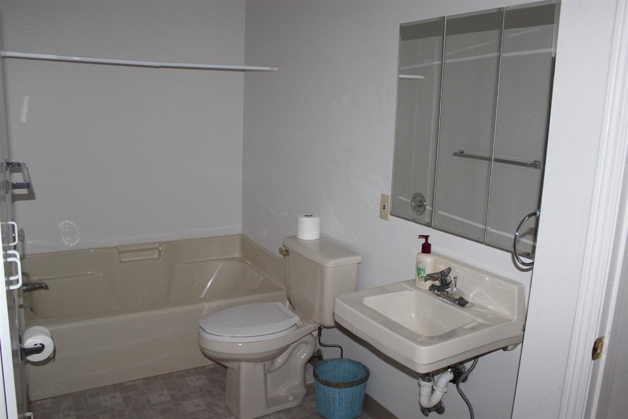 251 N Elm - Photo 8