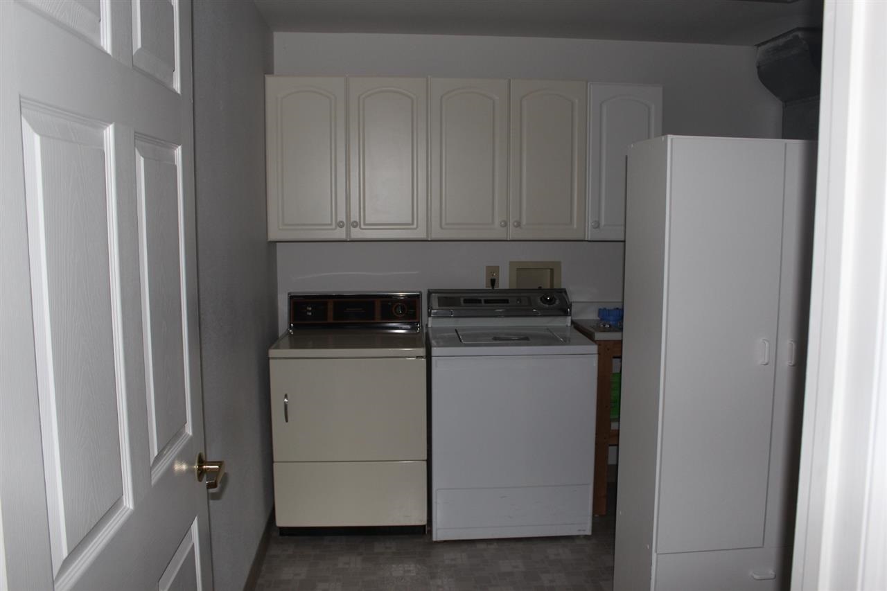 251 N Elm - Photo 9