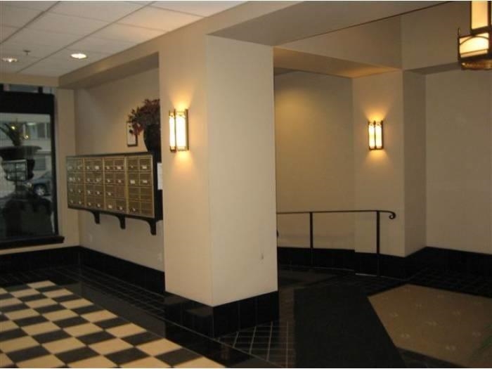 315 W Riverside Ave - Photo 5