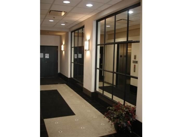 315 W Riverside Ave - Photo 6