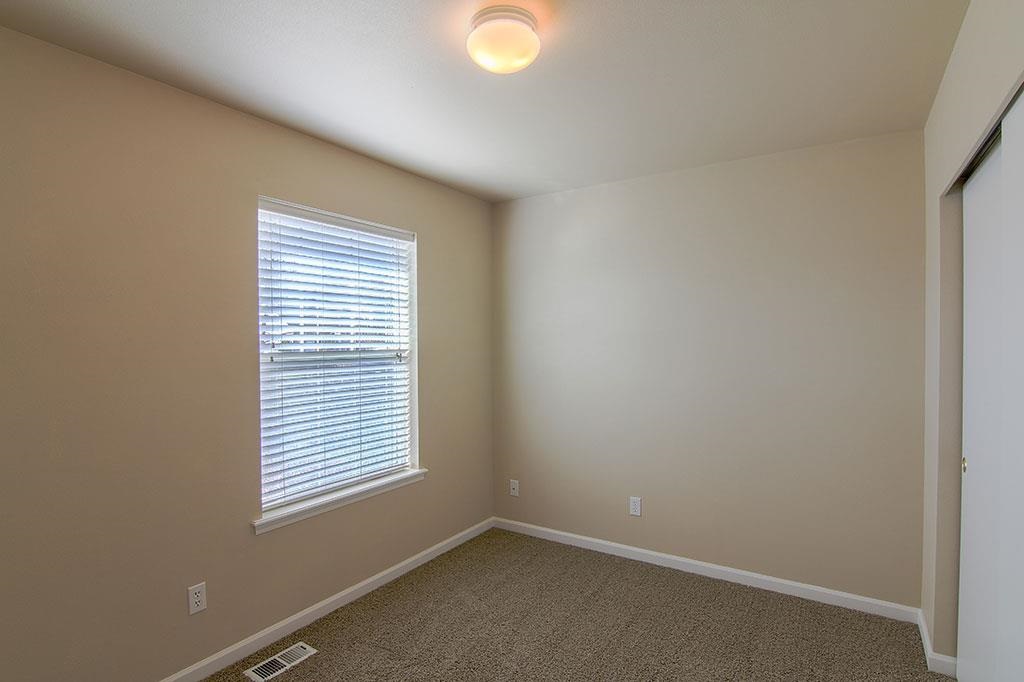 1624 N Harmony Ln - Photo 11