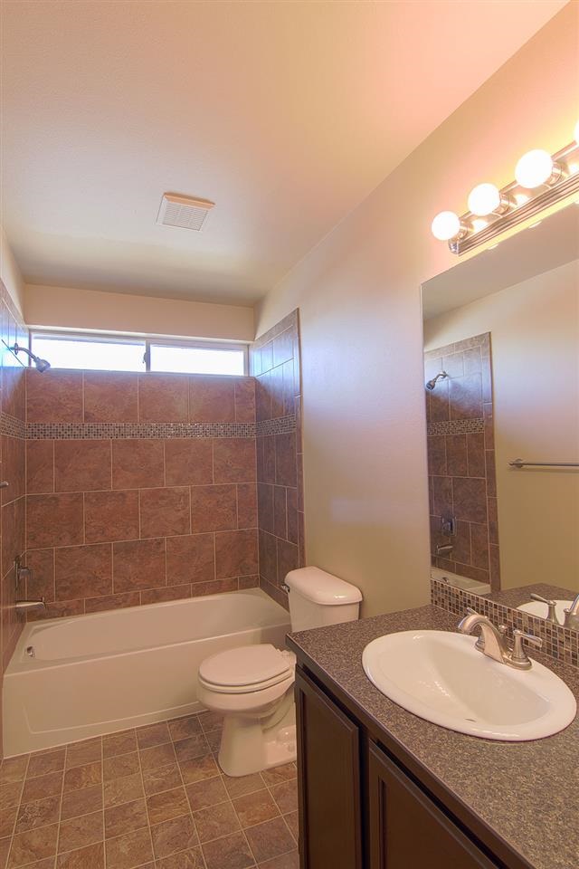 1624 N Harmony Ln - Photo 12