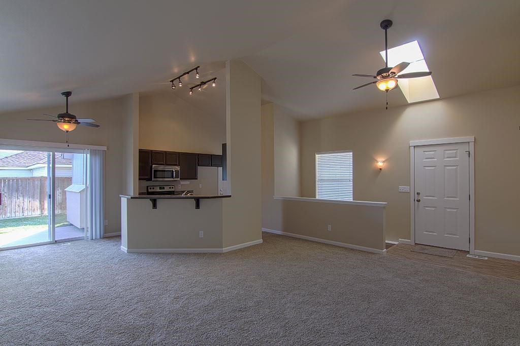 1624 N Harmony Ln - Photo 3
