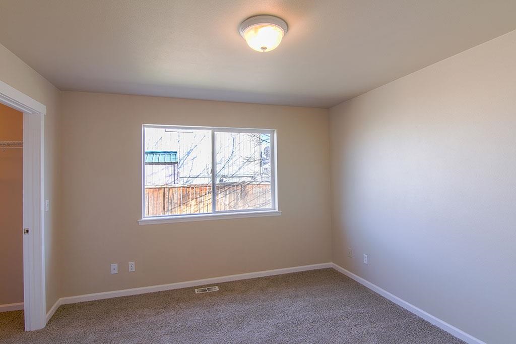 1624 N Harmony Ln - Photo 8