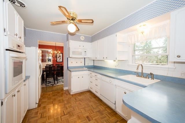 5015 N Greenwood Blvd - Photo 7