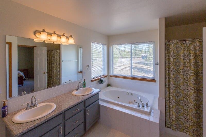 6228 N Moriah - Photo 10
