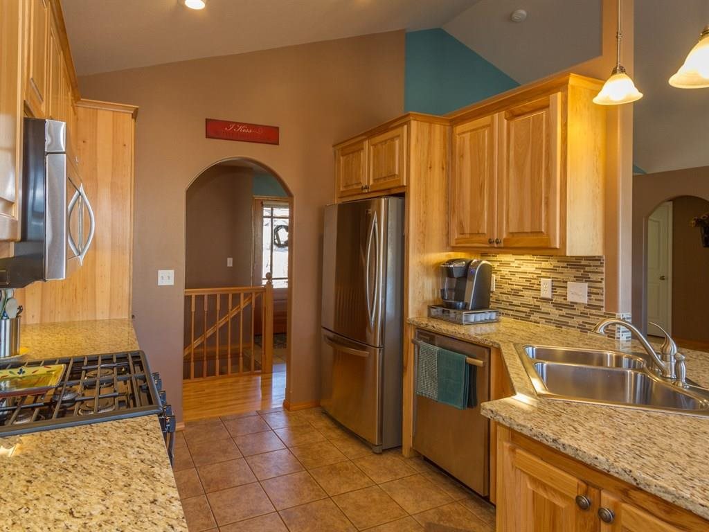 914 N Country Club Dr - Photo 4