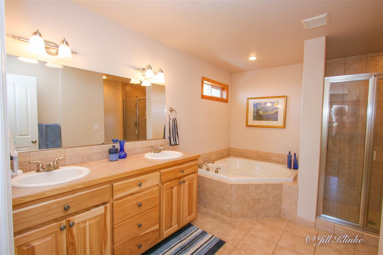 914 N Country Club Dr - Photo 10