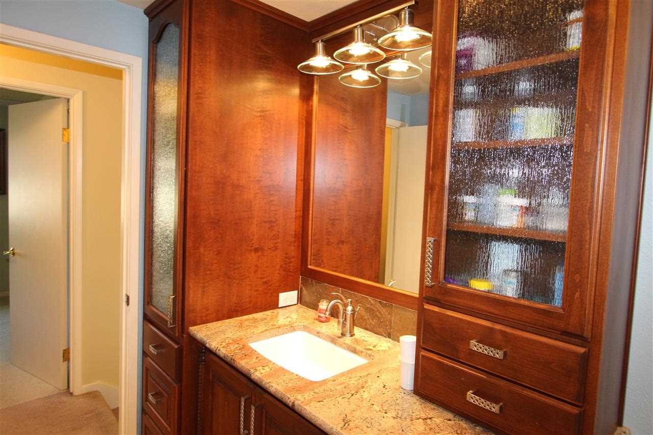 6015 N Mitchell Dr - Photo 8