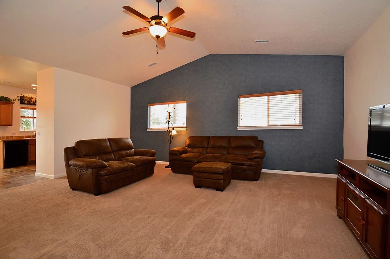 8619 W Campus Dr - Photo 3