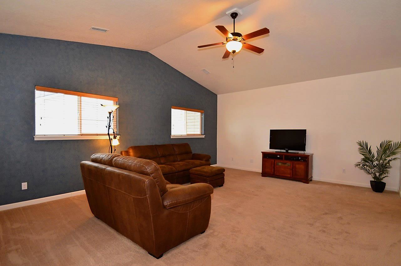 8619 W Campus Dr - Photo 4