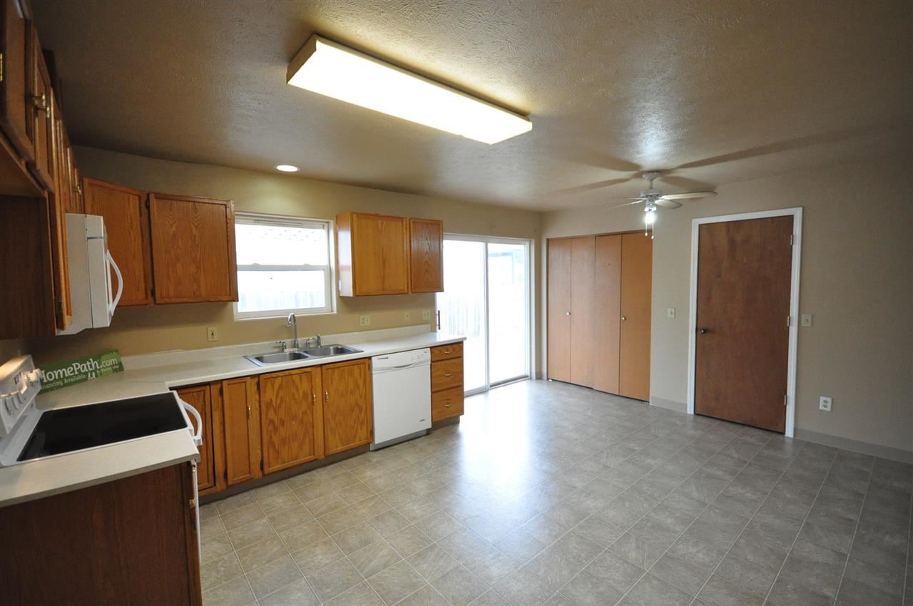 618 S Spokane Ave - Photo 5